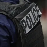 Corpos de cinco beb�s s�o encontrados em caixas de papel�o na Fran�a