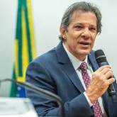 Haddad: 'Lula � motivo de inveja no mundo, mas ele � nosso'
