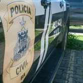 Homem investigado por homic�dio e tr�fico � preso com tr�s armas na Bahia