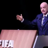 Presidente da Fifa bancou curso, promoveu e demitiu suposta amante