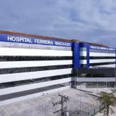 Ataque a tiros mata homem e crian�a de 5 anos em Campos