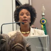 Ministra Rachel Barros explica a��es do Minist�rio da Igualdade Racial para a popula��o negra