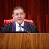 Nunes Marques interrompe novas filia��es ap�s Fl�vio Bolsonaro ser cadastrado no Partido Miss�o