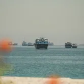 Tr�fego no Estreito de Ormuz continua baixo por medo de ataques iranianos