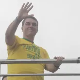 Fl�vio Bolsonaro e Douglas Ruas fazem ato em Copacabana