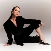 Nathalia Dill fala sobre sua personagem em 'Quem ama cuida' e responde sobre 'Avenida Brasil 2'