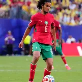 Manchester City encara contrata��o de jovem de 18 anos para substituir Rodri