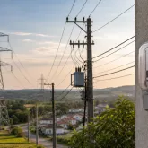 Conta de luz da Neoenergia Elektro sobe 9,58% em m�dia, aprova Aneel
