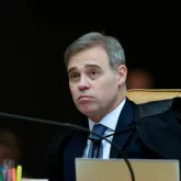 Ministro Mendon�a deve rejeitar pedido da PGR para tirar caso Lulinha do STF