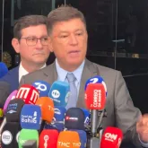 Senador pede impeachment de Moraes ap�s mensagens com dono de banco