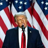 Aprova��o de Trump cai a 33%, menor n�vel j� registrado; economia e custo de vida pesam