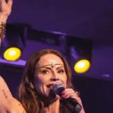 Salvador ter� show gratuito de Lu Carvalho em homenagem aos 80 anos de Beth Carvalho