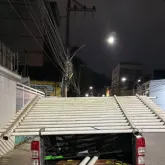 Cinco suspeitos s�o presos por furtar port�o de bairro nobre no Rio