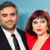 Lady Gaga anuncia chegada do primeiro filho com Michael Polansky e decide parar o trabalho para criar beb�