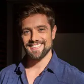 Rafael Cardoso chora e fala sobre recome�os ap�s 98 dias sem �lcool e drogas