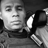 Policial morre ap�s ser atropelado por bandidos em persegui��o no Rio