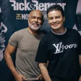 Rick morre em queda de helic�ptero em Santa Catarina; Renner lamenta