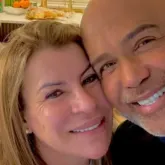 Esposa de Rick, da dupla Rick e Renner, chora luto ap�s morte em acidente de helic�ptero