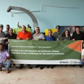 Arauco doa equipamentos de lixo para criar usina de reciclagem em Inoc�ncia (MS)