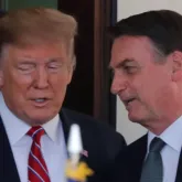 Jornal brit�nico compara fam�lia Bolsonaro � de Trump e aponta estilo paranoico