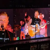 Zach Bryan quebra recorde de p�blico em est�dio dos EUA e causa pol�mica com camiseta pr�-Palestina