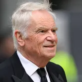 Morte de Lord Jeffrey Archer: escritor brit�nico famoso morre aos 86 ap�s lutar contra c�ncer