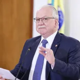 Fl�vio Bolsonaro e Lula t�m encontros com presidente do STF ap�s 1� turno
