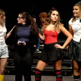 Misterioso musical da Broadway chega ao Rio com banda ao vivo