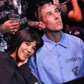 Kourtney Kardashian abre o jogo sobre afastamento da fam�lia por causa de Travis Barker