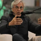 Caetano Veloso e Fl�vio Bolsonaro marcam atos pol�ticos concorrentes neste domingo