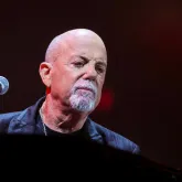 Billy Joel revela que n�o consegue mais dirigir nem fazer shows ap�s cirurgia cerebral