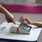 Mais de 4 mil eleitores com local de vota��o trocado no 2� turno: veja como conferir o novo endere�o