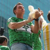 Fl�vio Bolsonaro promete 'esfregar' crimes de Lula no debate