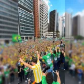 Fl�vio Bolsonaro faz festa com funk e ax� na Avenida Paulista em ato de campanha