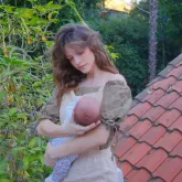 Barbara Palvin desfila no Victoria's Secret apenas 6 semanas ap�s dar � luz