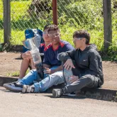 Escolas p�blicas de SP lan�am foguetes criados por alunos em olimp�ada cient�fica