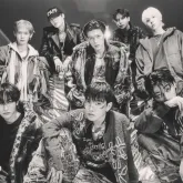 Jongho do ATEEZ explica aus�ncia no clipe de 'Drip' por les�o na perna