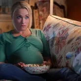 Atriz de Young Sheldon pede coordenador de intimidade por causa de diferen�a de idade com colega de 18 anos