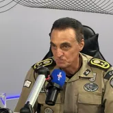 Comandante da PM-BA lan�a programa de treino para 34 mil policiais e cita pris�es na Bol�via