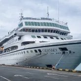 Criador de cruzeiro 'infinito' pede desculpas: 200 pessoas abandonadas a custo de at� R$ 2,3 milh�es