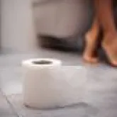 Como as bact�rias invis�veis se espalham pelo banheiro e como se proteger
