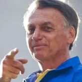 Bolsonaro preso e ineleg�vel tenta eleger fam�lia inteira em 2026