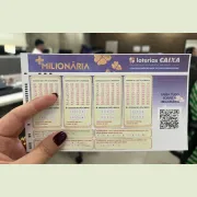 671028