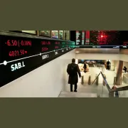 673873