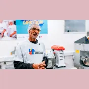 713957