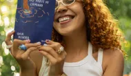 Em novo livro, Sofia Oliveira conduz � um mergulho dentro de si e da sua pr�pria jornada