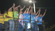 Fl�vio Bolsonaro promete incluir homossexuais e defender compra dos brasileiros em evento em Fortaleza