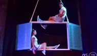 Espet�culo de circo 'Azul' une acrobacias e livros em apresenta��o gratuita e �nica em Campinas