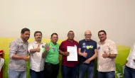 Lideran�as de Torixor�u entregam of�cio a Pivetta e cobram ordem de servi�o para pavimenta��o da MT-270
