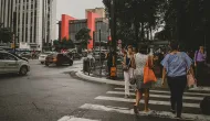 Sem�foro inteligente reduz espera de pedestres em S�o Paulo